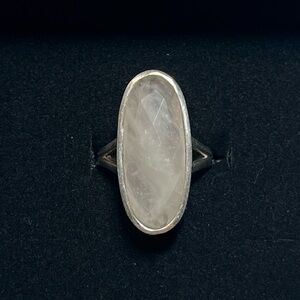 Sterling silver rose quartz oval ring. Size 7.5